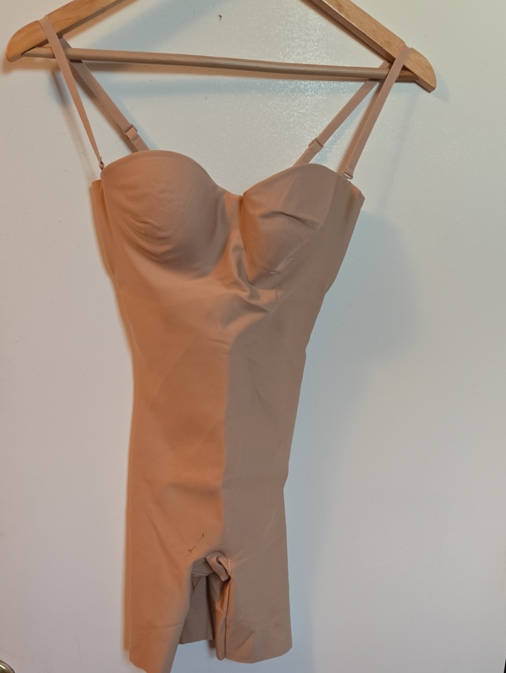 SKIMS Tan Strapless Shapewear Bodysuit